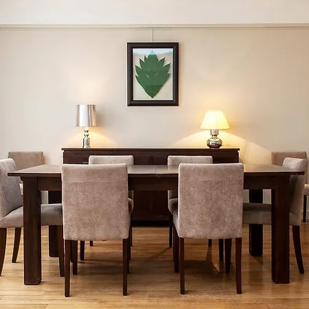 Apartament Suffren *